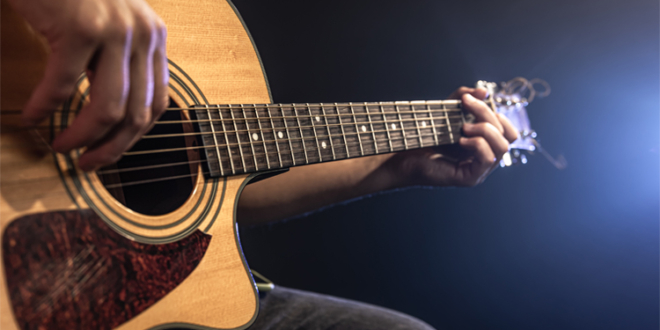7 Things to Know Before Buying Your First Guitar