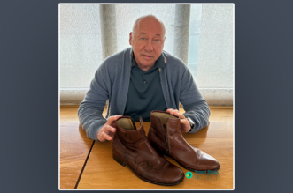 mark-knopfler-autographed-boots-small-steps-project-celebrity-shoe-auction-dire-straits-blog