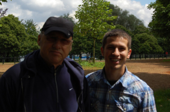 Mark Knopfler meeting Dire Straits fans in Hyde Park, London